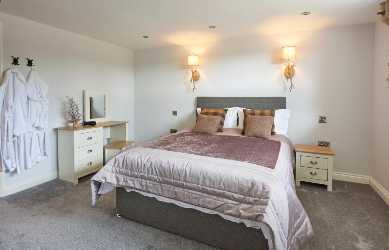 Vakantiehuis Hen With Hot Tubs - Big Drift And Fairchilds Barn