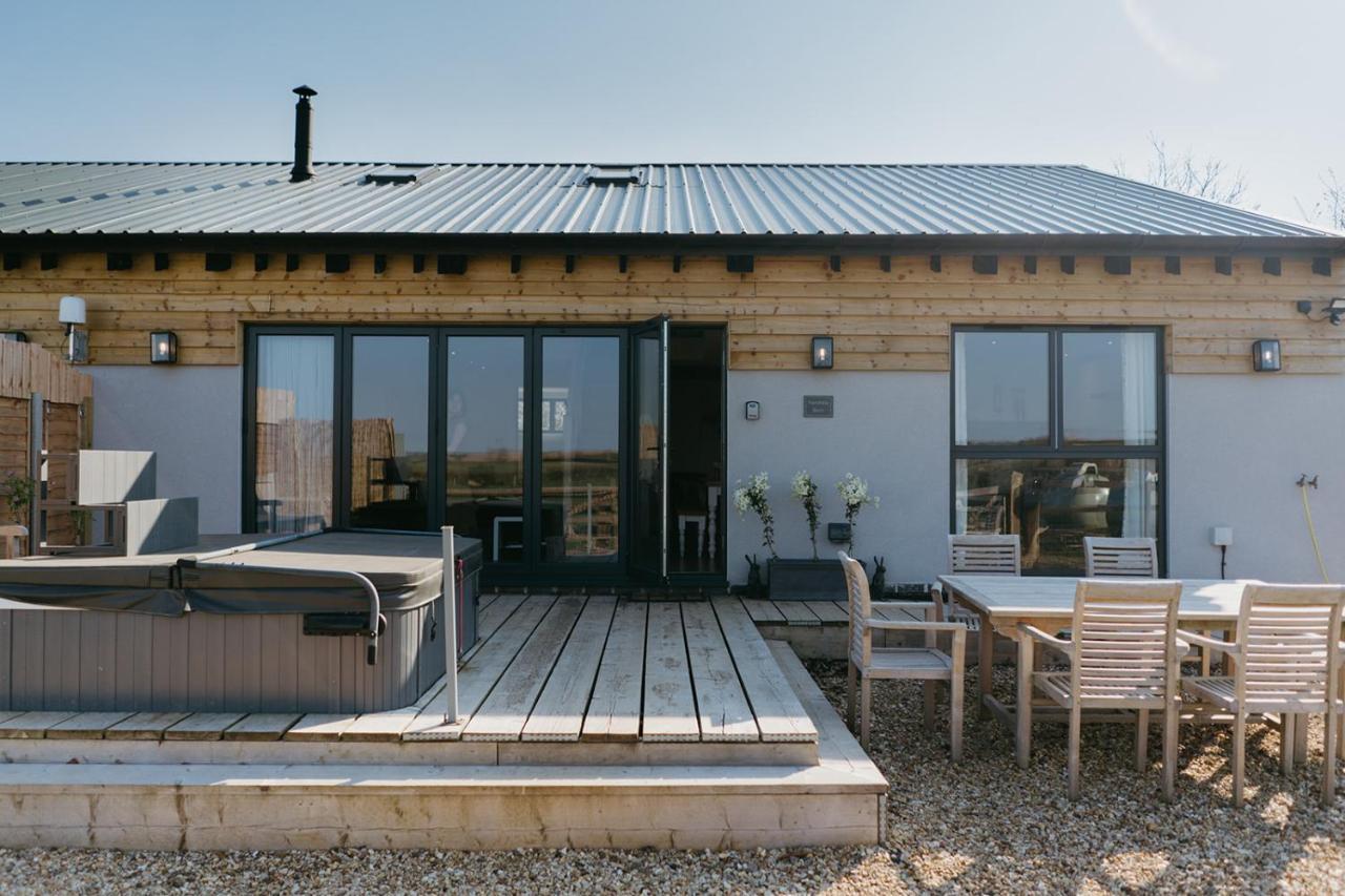 Vakantiehuis Hen With Hot Tubs - Big Drift And Fairchilds Barn Caldecott