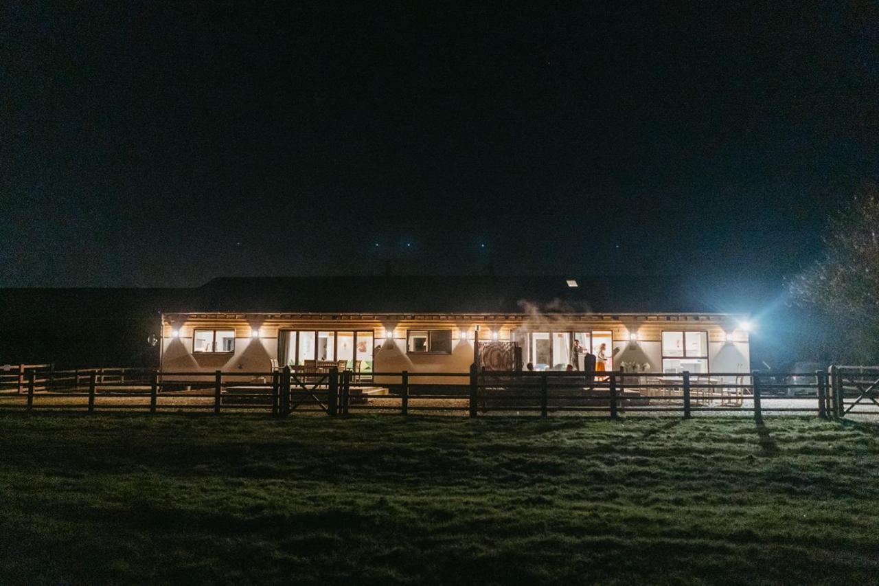 Hen With Hot Tubs - Big Drift And Fairchilds Barn