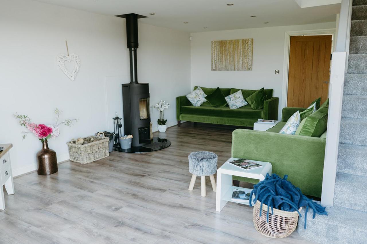 Holiday home Hen With Hot Tubs - Big Drift And Fairchilds Barn